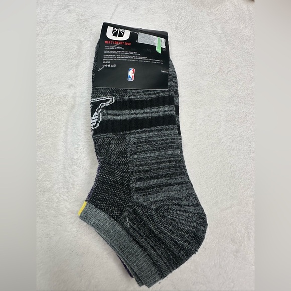 LA Lakers NBA Crew Socks 3 Pairs For Men's Shoe Size 6 - 12 New - Picture 7 of 7